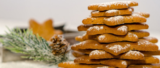 The Thirteen Desserts of Christmas