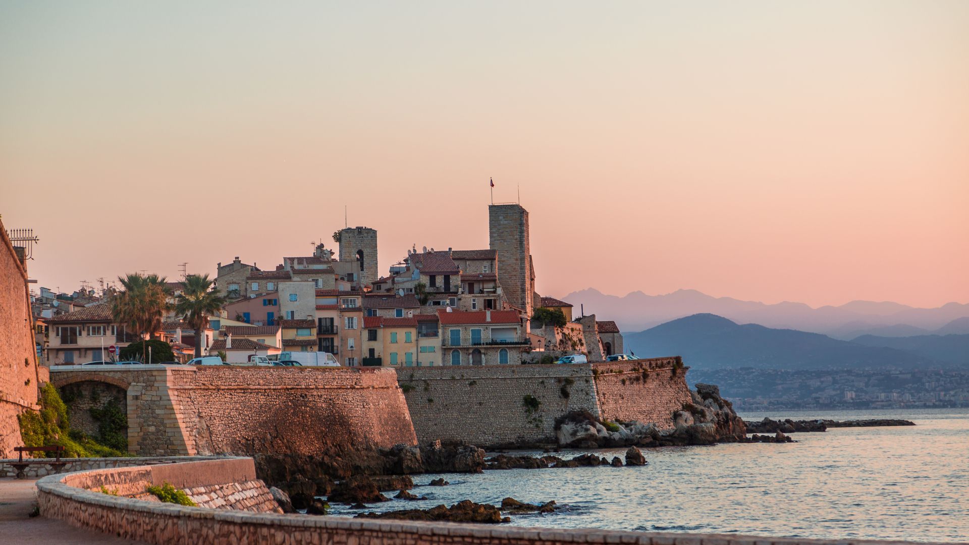 Apprendre en france antibes
